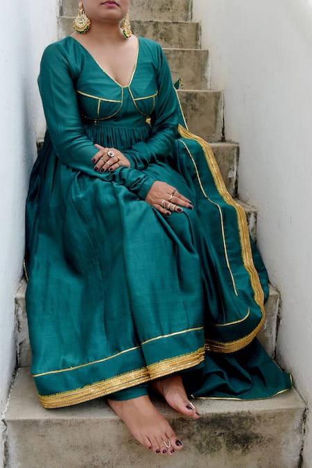 Ahmev_Green Chanderi Lace, Tassels V-neck Avni Border Embellished Anarkali Set _at_Aza_Fashions