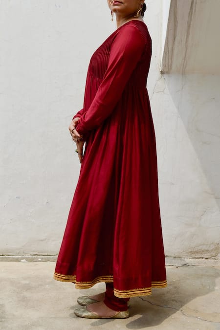 Shop_Ahmev_Wine Chanderi Lace, Tassels Plunge Neck Aria Pintuck Yoke Anarkali Set _Online_at_Aza_Fashions