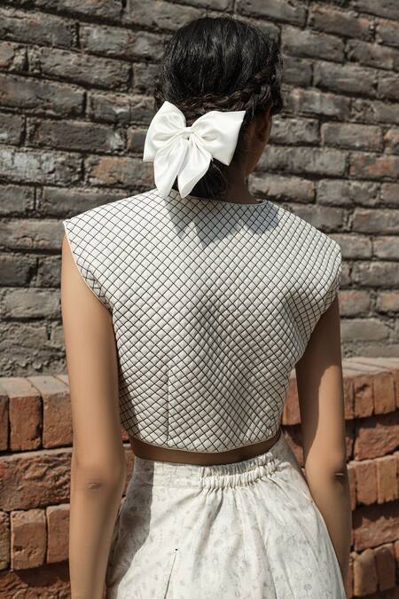 Shop Ahmev Ivory Chanderi Plunge Neck Moonflower Quilted Pattern Blouse at Aza Fashions Shop_Ahmev_Ivory Chanderi Plunge Neck Moonflower Quilted Pattern Blouse _at_Aza_Fashions