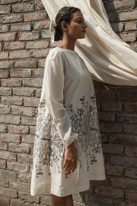 Ahmev Ivory Chanderi Embroidery Boat Neck Iris Block Print Dress at Aza Fashions Ahmev_Ivory Chanderi Embroidery Boat Neck Iris Block Print Dress _at_Aza_Fashions