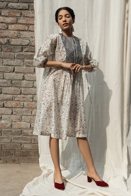Buy Ahmev Ivory Chanderi Round Neck Gardenia Floral Print Dress Online at Aza Fashions Buy_Ahmev_Ivory Chanderi Round Neck Gardenia Floral Print Dress _Online_at_Aza_Fashions