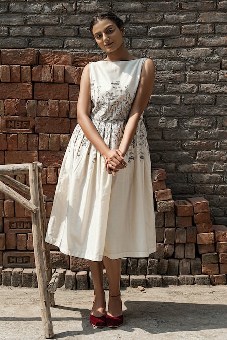 Ahmev Ivory Chanderi Embroidery Boat Neck Aster Placed Floral Print Dress Online at Aza Fashions Ahmev_Ivory Chanderi Embroidery Boat Neck Aster Placed Floral Print Dress _Online_at_Aza_Fashions