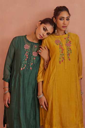 Kritika Dawar_Green Chanderi, Cotton, Silk Embroidery Round Neck Yoke Tunic And Pant Set _at_Aza_Fashions