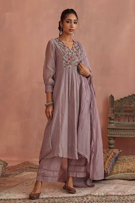 Kritika Dawar Purple Chanderi, Cotton Embroidery V-neck Yoke Hand Kurta Pant Set Online at Aza Fashions Kritika Dawar_Purple Chanderi, Cotton Embroidery V-neck Yoke Hand Kurta Pant Set _Online_at_Aza_Fashions