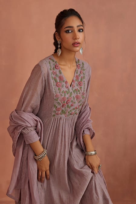 Kritika Dawar Purple Chanderi, Cotton Embroidery V-neck Yoke Hand Kurta Pant Set at Aza Fashions Kritika Dawar_Purple Chanderi, Cotton Embroidery V-neck Yoke Hand Kurta Pant Set _at_Aza_Fashions