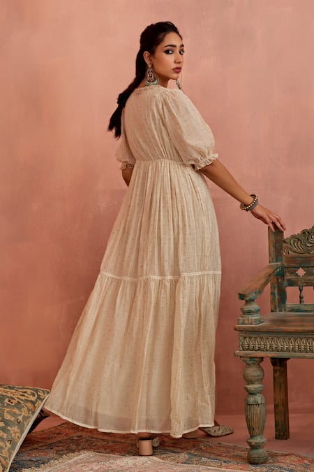 Kritika Dawar_Ivory Chanderi Embroidery V-neck Tunic _Online_at_Aza_Fashions