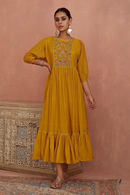 Kritika Dawar Yoke Embroidered Tunic With Slip 