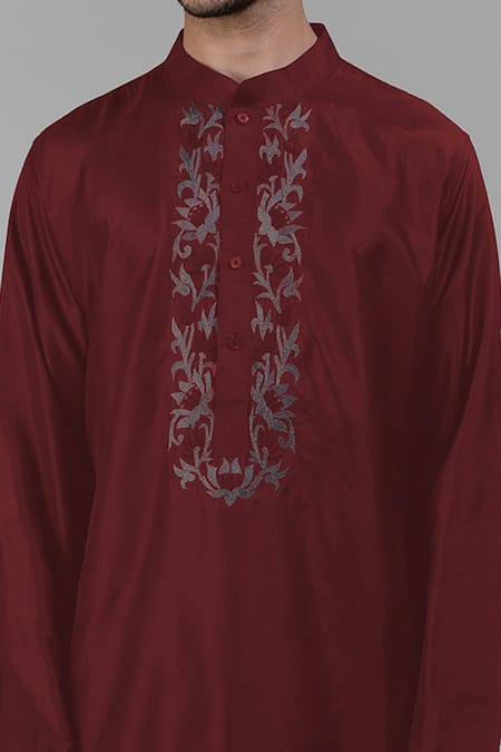 Talking Threads_Maroon Silk Embroidered Floral Placed Kurta  _Online_at_Aza_Fashions