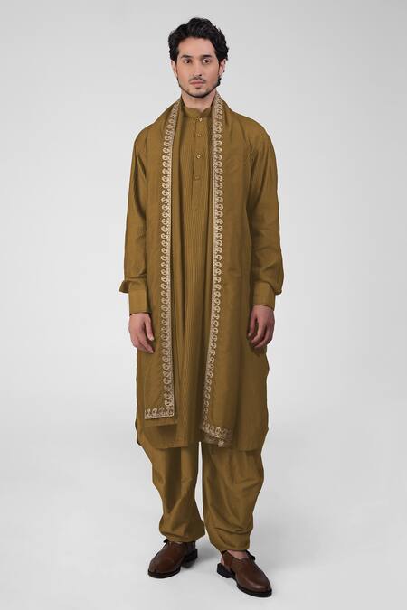 Buy Talking Threads Green Silk Embroidered Thread Straight Kurta Salwar Set Online at Aza Fashions Buy_Talking Threads_Green Silk Embroidered Thread Straight Kurta Salwar Set _Online_at_Aza_Fashions