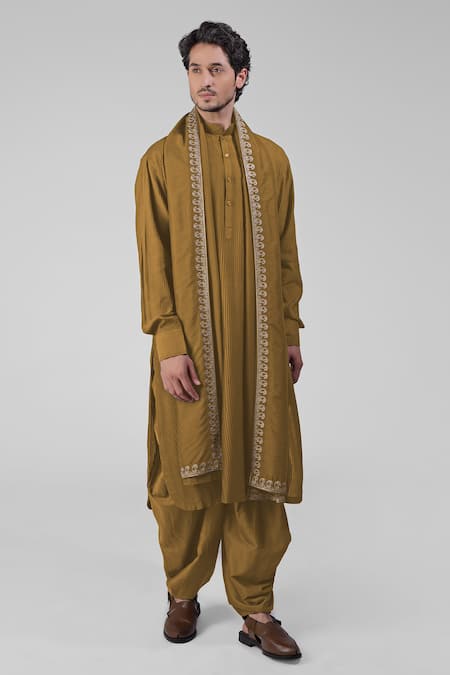 Shop Talking Threads Green Silk Embroidered Thread Straight Kurta Salwar Set Online at Aza Fashions Shop_Talking Threads_Green Silk Embroidered Thread Straight Kurta Salwar Set _Online_at_Aza_Fashions