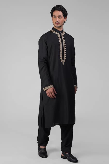 Shop Talking Threads Black Silk Embroidered Tilla Kurta Salwar Set at Aza Fashions Shop_Talking Threads_Black Silk Embroidered Tilla Kurta Salwar Set _at_Aza_Fashions