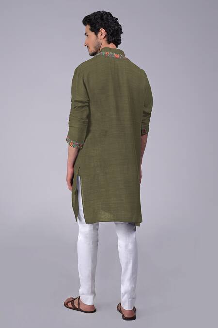 Shop Talking Threads Green Silk Embroidered Kashidakari Straight Kurta at Aza Fashions Shop_Talking Threads_Green Silk Embroidered Kashidakari Straight Kurta _at_Aza_Fashions