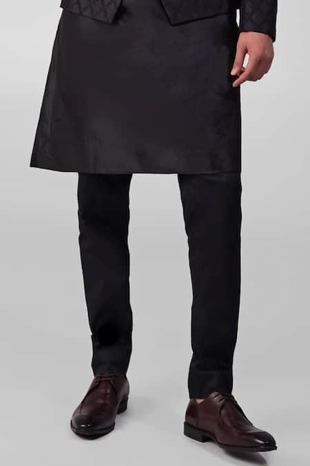 Buy_Talking Threads_Black Silk Embroidered Thread Chikankari Bandhgala Kurta Set  