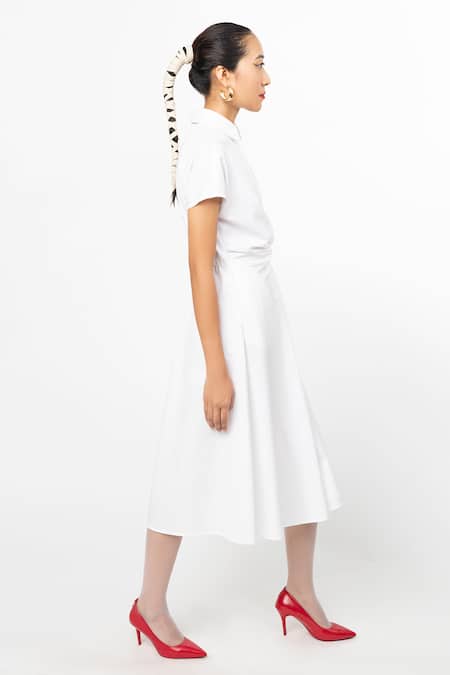 Leh Studios_White Cotton Collared Plain Curtain Dress _Online_at_Aza_Fashions
