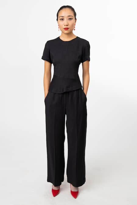 Leh Studios Linen Cut-Out Back Top 