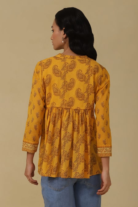 Ritu Kumar, Ri.Ritu Kumar, aarke Ritu Kumar Paisley Print Mandarin Collar Kurta With Camisole 