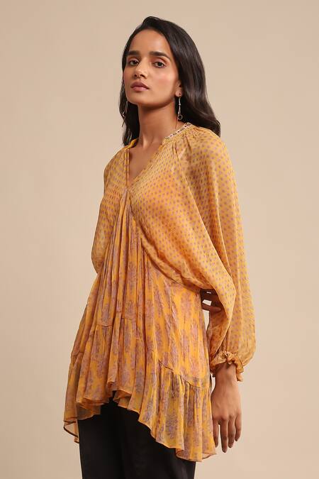 Buy_Ritu Kumar_Yellow Viscose Embroidery V-neck Printed Kurta With Inner_Online_at_Aza_Fashions
