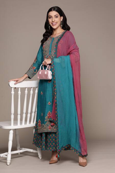 Buy Ritu Kumar Green Kurta And Dupatta- Cotton Silk Embroidered Round Palazzo Set at Aza Fashions Buy_Ritu Kumar_Green Kurta And Dupatta- Cotton Silk Embroidered Round Palazzo Set_at_Aza_Fashions