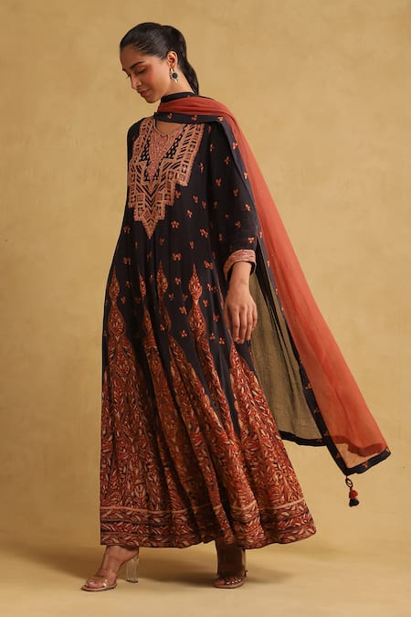 Ritu Kumar Black Viscose Embroidery, Tassels Asymmetric Floral Pattern Anarkali Set Online at Aza Fashions Ritu Kumar_Black Viscose Embroidery, Tassels Asymmetric Floral Pattern Anarkali Set _Online_at_Aza_Fashions