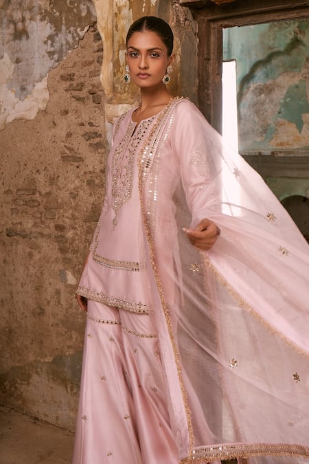 Labelmayaa_Pink Chanderi, Organza Embroidery, Mirrors, Zari, Gota Patti Noor Kurta Set _Online_at_Aza_Fashions