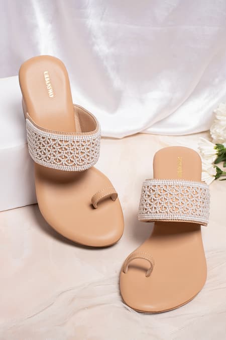 Urbansway Moti Embellished Kolhapuri Heels 