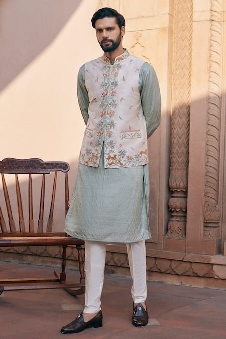 Asuka Floral Embroidered Bundi Kurta Set 