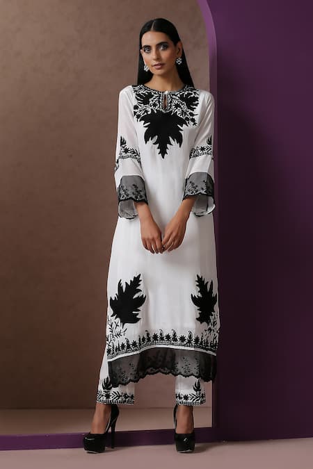 Buy_Wazir C_White Crepe, Georgette, Cotton Embroidery Round Neck Kashmiri Aari Kurta Set _Online_at_Aza_Fashions