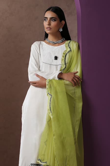 Shop_Wazir C_White Velvet, Organza, Cotton Embroidery Round Placement Kurta Flared Pant Set _Online_at_Aza_Fashions