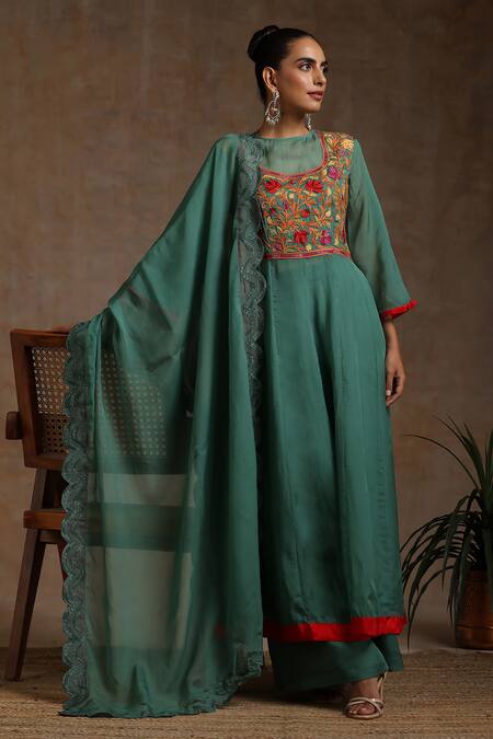 Wazir C Green Organza Embroidery Round Neck Kashmiri Bodice Anarkali Flared Pant Set at Aza Fashions Wazir C_Green Organza Embroidery Round Neck Kashmiri Bodice Anarkali Flared Pant Set _at_Aza_Fashions