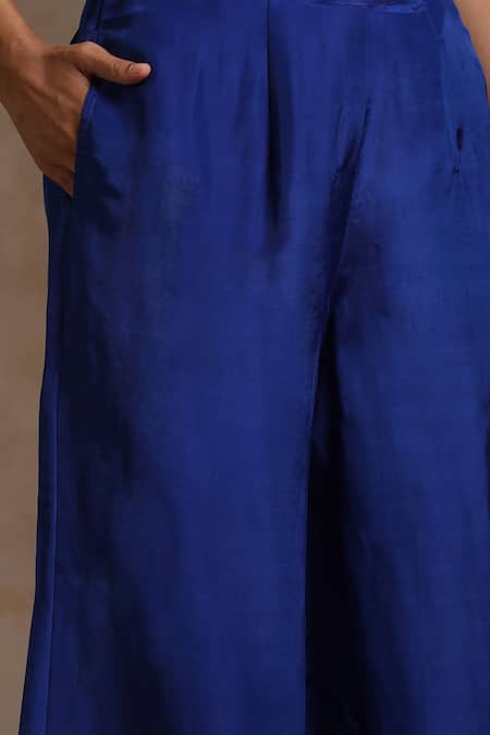 Wazir C_Blue Silk, Organza, Cotton Embroidery Round Neck Straight Kurta Flared Pant Set _Online_at_Aza_Fashions