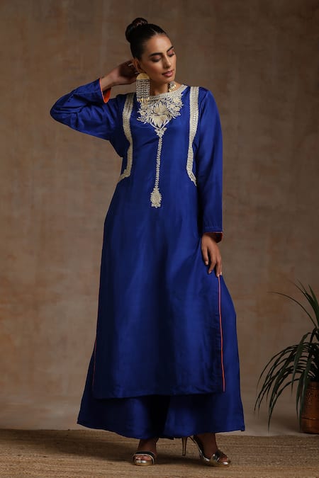 Buy_Wazir C_Blue Silk, Organza, Cotton Embroidery Round Neck Straight Kurta Flared Pant Set _Online_at_Aza_Fashions