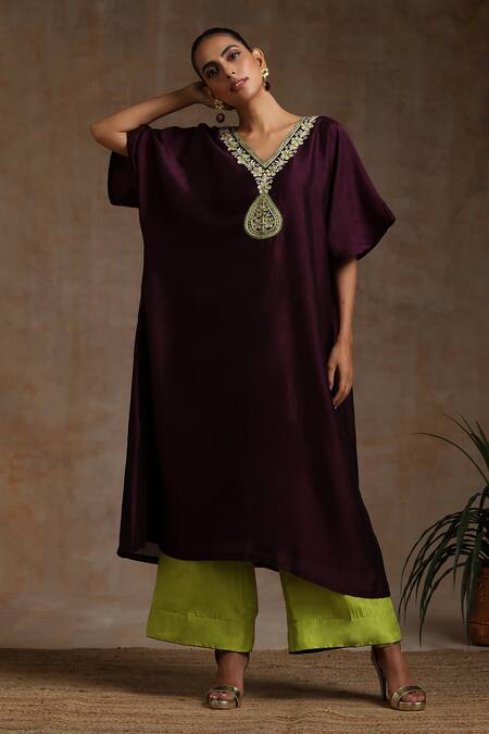 Buy_Wazir C_Wine Silk, Cotton Embroidery V-neck Placement Kashmiri Work Kaftan With Pant_Online_at_Aza_Fashions