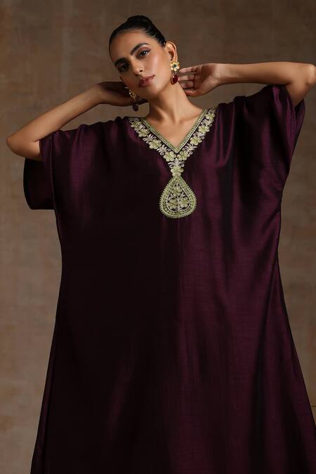 Wazir C_Wine Silk, Cotton Embroidery V-neck Placement Kashmiri Work Kaftan With Pant_at_Aza_Fashions