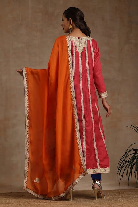 Shop_Wazir C_Pink Silk, Organza, Cotton Embroidery Round Neck Kashmiri Panel Kurta Pant Set _at_Aza_Fashions