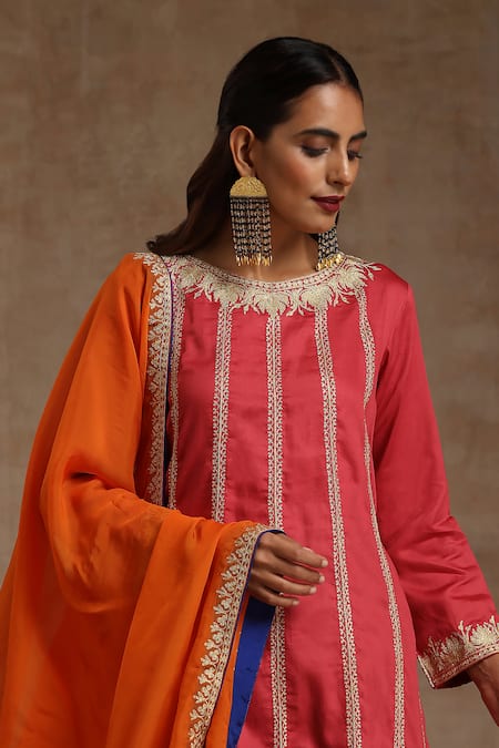Shop_Wazir C_Pink Silk, Organza, Cotton Embroidery Round Neck Kashmiri Panel Kurta Pant Set _Online_at_Aza_Fashions
