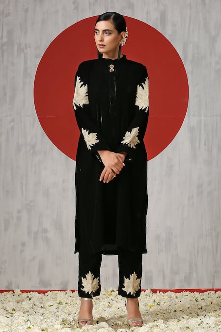 Wazir C Black Velvet Tassels, Embroidery Turtle Neck Placement Kurta And Pant Set 