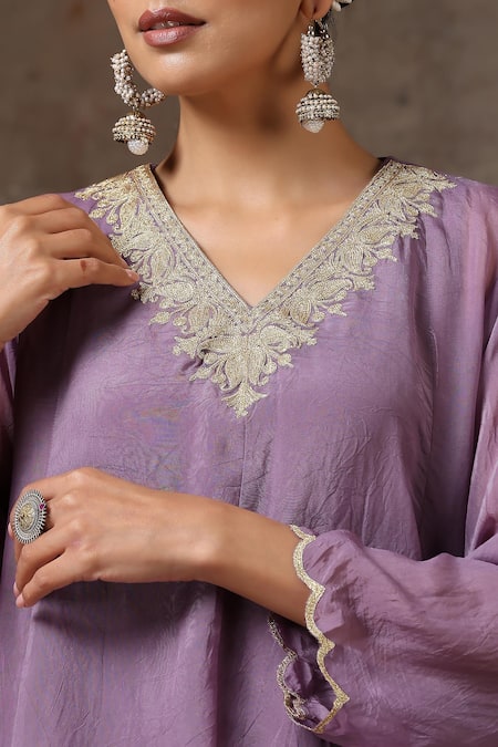 Buy_Wazir C_Purple Organza, Crepe Embroidery Round Neck Neckline Cape Pant Set 