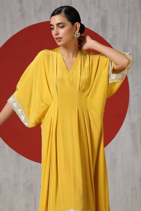Buy_Wazir C_Yellow Crepe Embroidery V-neck Placement Kaftan _Online_at_Aza_Fashions