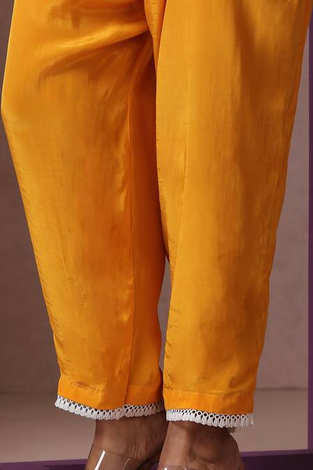 Wazir C_Yellow Crepe Embroidery V-neck Kashmiri Aari Kaftan And Pant Set_Online_at_Aza_Fashions