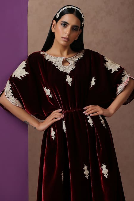 Buy_Wazir C_Maroon Velvet Embroidery Keyhole Neck Kashmiri Tilla Kaftan _Online_at_Aza_Fashions