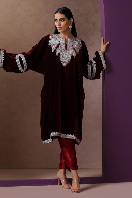 Buy_Wazir C_Maroon Velvet, Silk Embroidery Keyhole Neck Pheran And Pant Set _Online_at_Aza_Fashions