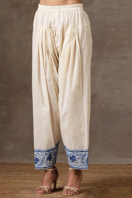 Wazir C_Off White Cotton Embroidery Round Neck A-line Kurta And Salwar Set _at_Aza_Fashions