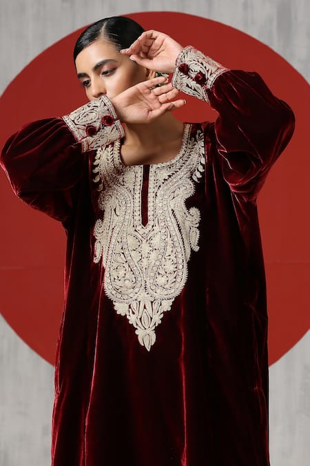 Shop_Wazir C_Maroon Cotton Paisley Embroidered Pheran And Pant Set _Online_at_Aza_Fashions