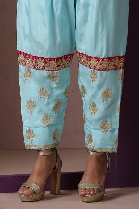 Wazir C_Pink Silk, Cotton Embroidery Round Neck Pheran And Salwar Set _Online_at_Aza_Fashions