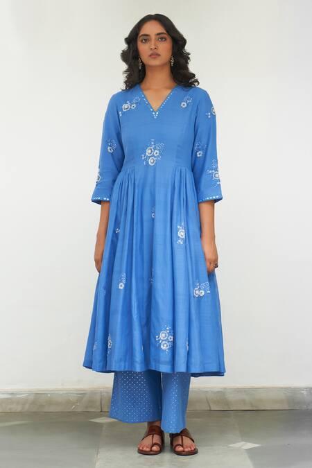 Label Earthen_Blue Cotton, Organza Embroidery, Sequins, Mirrors Asmani Sitara Anarkali Set _Online_at_Aza_Fashions