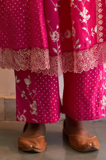 Buy Label Earthen Pink Cotton, Maheshwari, Chiffon Embroidery Gulab Chameli Foil Printed Kurta Set Online at Aza Fashions Buy_Label Earthen_Pink Cotton, Maheshwari, Chiffon Embroidery Gulab Chameli Foil Printed Kurta Set _Online_at_Aza_Fashions