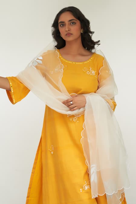 Shop_Label Earthen_Yellow Cotton Embroidery, Sequins, Mirrors Round Gul Genda Floral Kurta Set _Online_at_Aza_Fashions