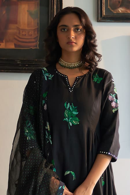 Label Earthen Black Cotton, Maheshwari, Chiffon Embroidery, Raat Ki Rani Anarkali Set at Aza Fashions Label Earthen_Black Cotton, Maheshwari, Chiffon Embroidery, Raat Ki Rani Anarkali Set _at_Aza_Fashions