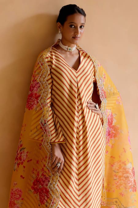 Amisha Kothari Yellow Silk, Organza Embroidery, Zari V-neck Jamini Stripe Print Kurta Pant Set at Aza Fashions Amisha Kothari_Yellow Silk, Organza Embroidery, Zari V-neck Jamini Stripe Print Kurta Pant Set _at_Aza_Fashions