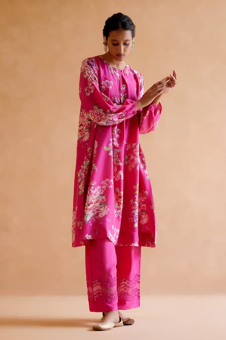 Buy_Amisha Kothari_Pink Silk Embroidery Round Neck Gauri Floral Print Kurta And Pant Set _Online_at_Aza_Fashions